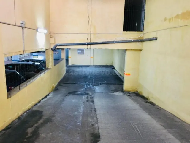 Se vende Plaza de Garaje cerrada en Edificio Aurora II — 3