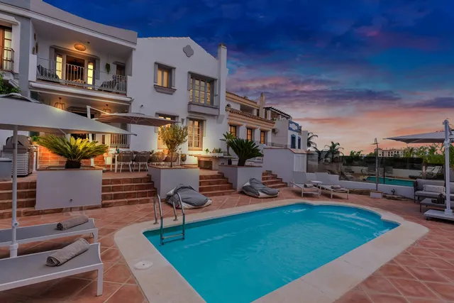Adosado 5 habitaciones 308m² en venta - El Madroñal — 39