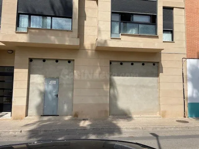 Amplio local diáfano de 240 m2 en excelente zona – Ideal par