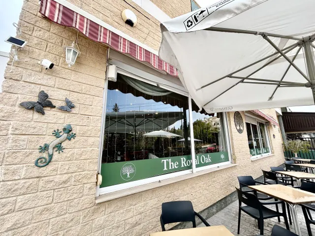 Local comercial 109m² en venta - Villamartin — 39