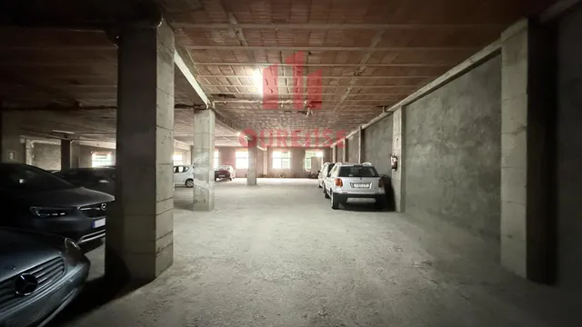 GRAN LOCAL COMERCIAL PRÓXIMO AL CENTRO HOSPITALARIO UNIVERSITARIO DE OURENSE — 9