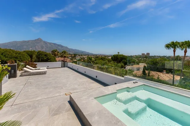 Chalet 4 habitaciones 553m² en venta - Marbella — 38