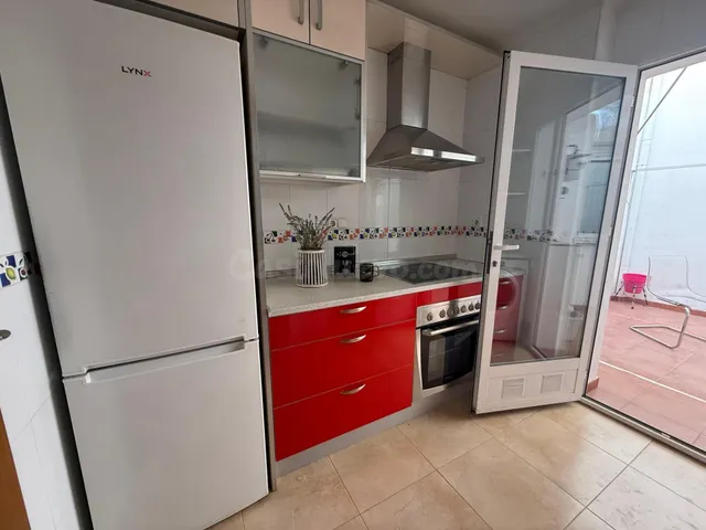 ¡Descubre este acogedor apartamento de 2 habitaciones en Ceu - foto 5