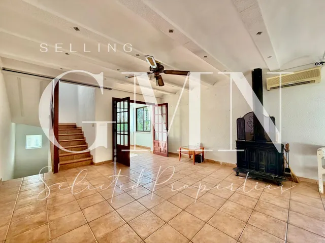 EXCELENTE VILLA EN ESQUINA EN ALBIR | MÁS PRIVACIDAD, LUZ Y GRAN POTENCIAL — 20