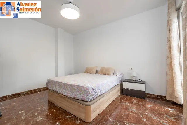 Encantadora Casa Reformada en Ogijares con Vistas y Espacios para Disfrutar — 21
