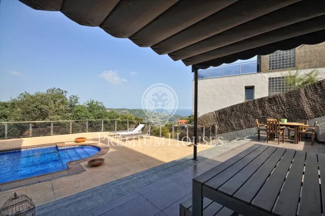 Casa en venta en Sant Cebria de Vallalta. Urb. Vistamar — 26