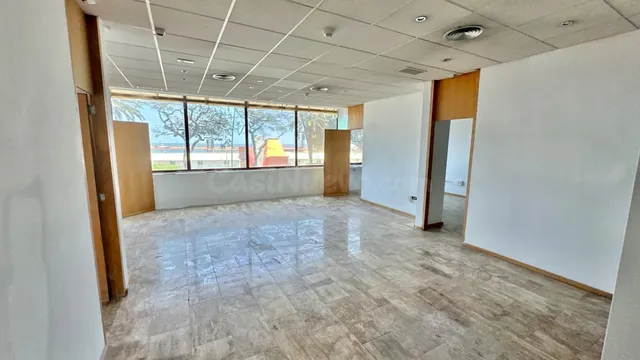 Oportunidad única. Espectacular oficina. - foto 4