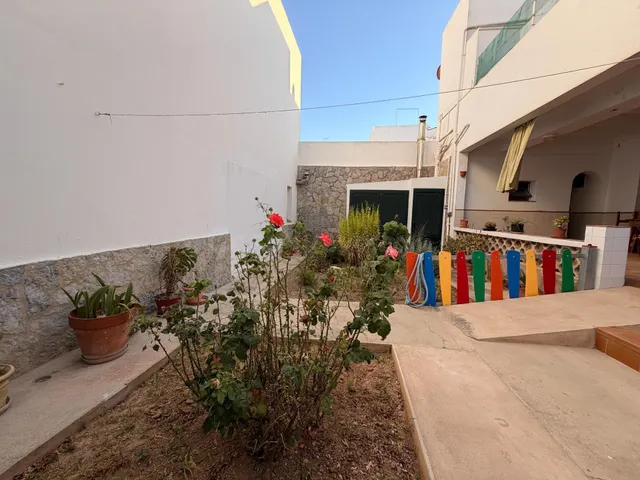 Planta baja con patio privado, posibilidad de garaje y un en - foto 2