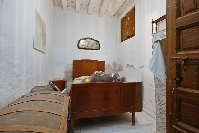 Calle Arriola junto San Juan de Dios — 23