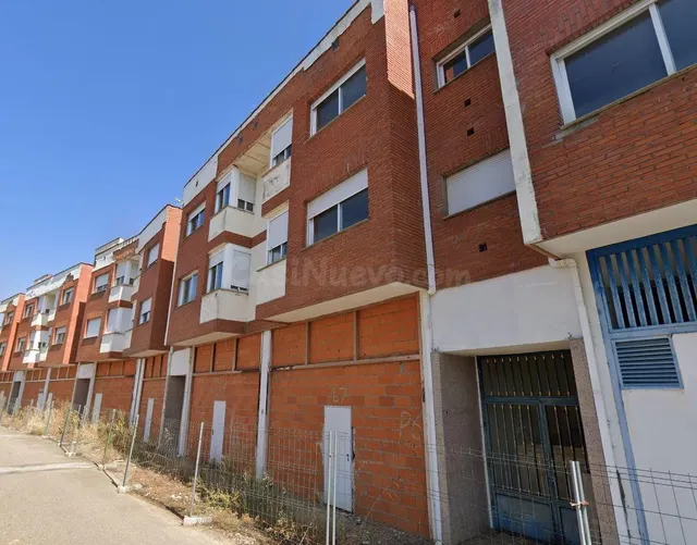 LOCAL COMERCIAL DESTINADO A GARAJES EN SANTA COLOMBA DE CURU - foto 2