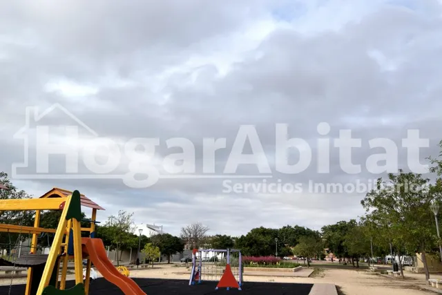 TERRENO URBANO junto Av. Espioca — 12