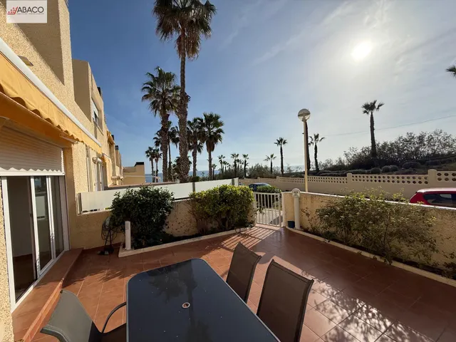 Chalet adosado en primera linea de playa — 9