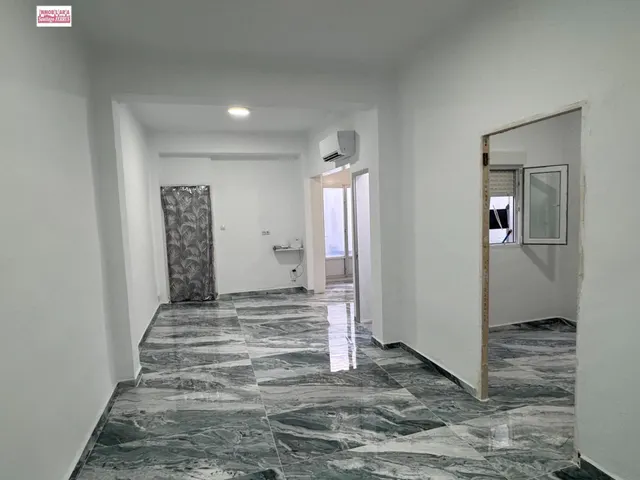 VENTA DE CASA EN BENIFAIO CON ACCESO POR DOS CALLES — 2