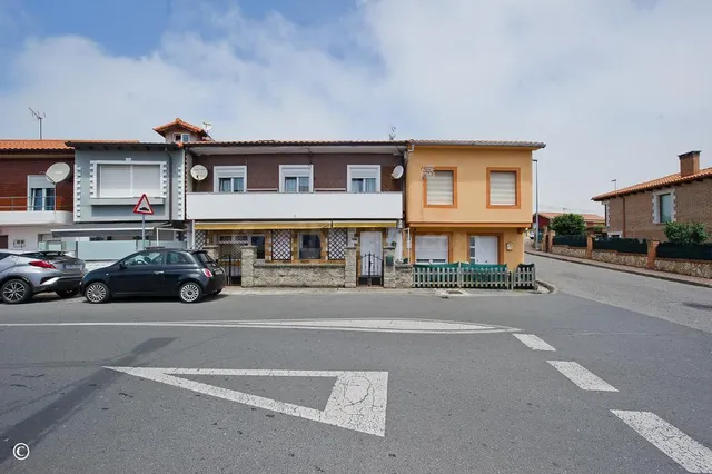 Casa 7 habitaciones 363m² en venta - San roman