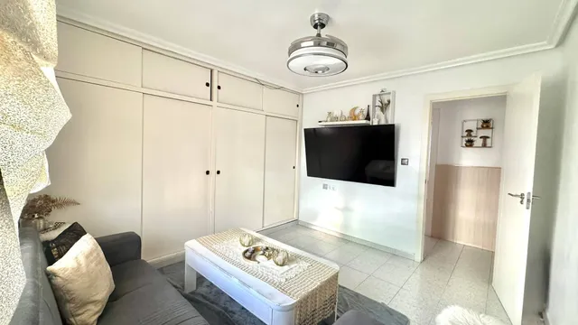 Amplio Piso en Alicante - Ideal para Familias — 11