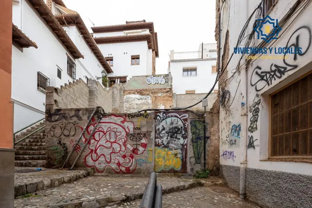 SE VENDE TERRENO URBANO PLURIFAMILIAR ZONA REAL DE CARTUJA Y JARDINES DEL TRIUNFO — 9