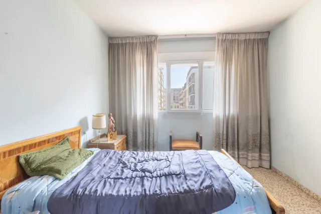 Piso con terraza y gran potencial junto a Camino de Ronda — 12