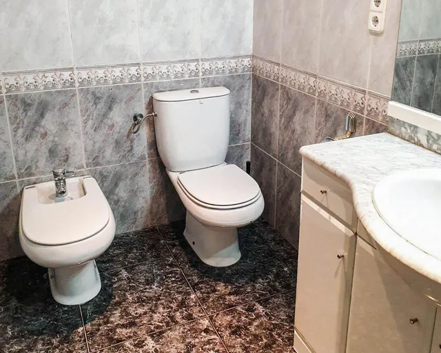 VIVIENDA EN VENTA, CTRA DE BARCELONA EN SABADELL PARA INVERSION — 7