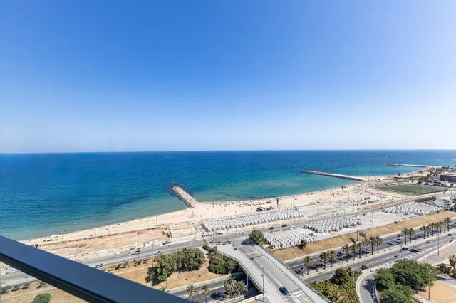 PRIMERA LINEA DEL MAR — 8