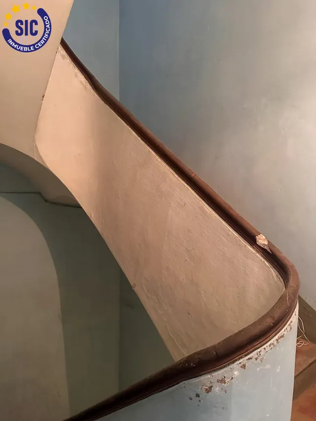 Casa de planta baja y dos alturas en el centro de Castellón, zona Tascas, junto a Fadrell, Borrull ideal para restauración o para vivienda. — 29
