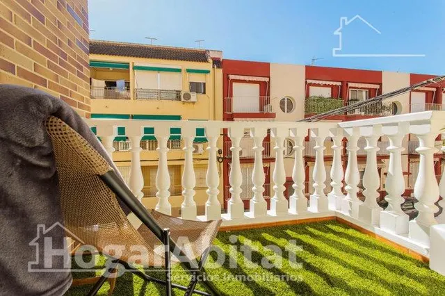¡CERCA DE LA PLAYA! PRECIOSO, REFORMADO CON PISCINA, TERRAZA Y GARAJE — 37