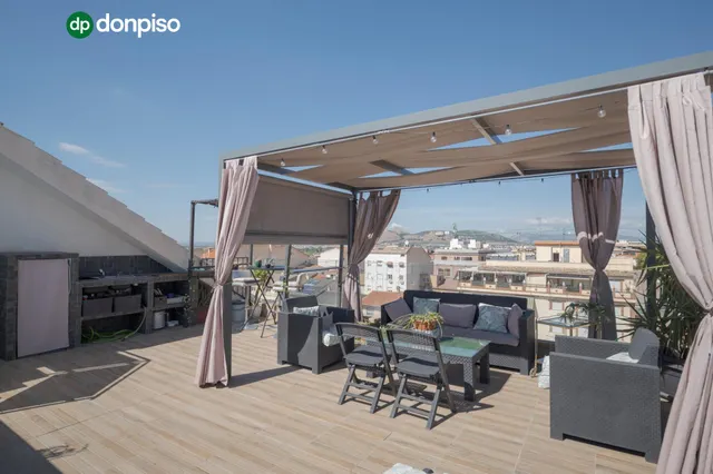 Ático dúplex con piscina en Maracena — 7