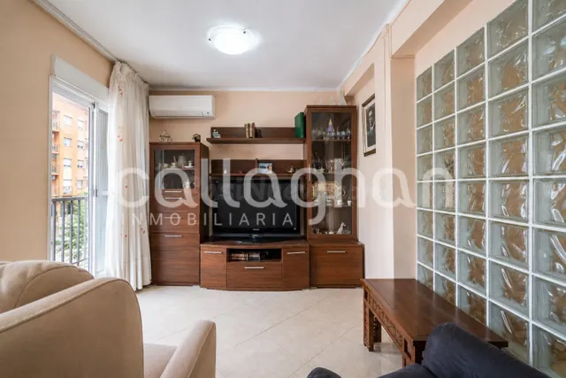 Acogedor piso junto al mar en El Cabanyal - foto 5