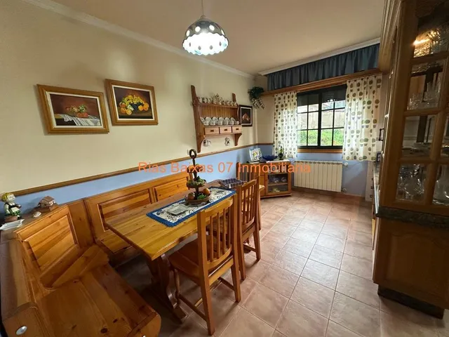 REF 7043 CHALET DE PIEDRA CON 5 DORMITORIOS EN MOS — 24