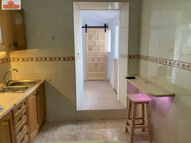 CASA EN PLANTA BAJA SEMIREFORMADA EN LAS CASAS DE JUAN NUÑEZ. — 14