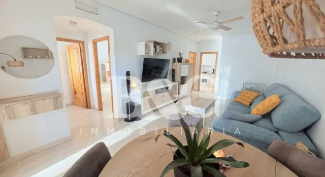 VIVIENDA EN PLANTA BAJA CON TERRAZA DE 150 METROS - foto 2