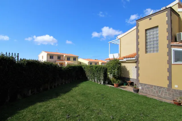 MONTAÑA LA DATA - casa con jardin y espectaculares vistas — 9