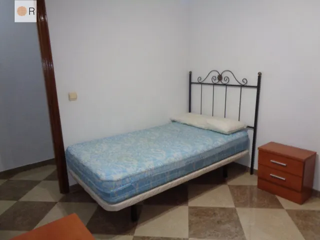 PISAZO PARA ESTUDIANTES CON TERRAZA Y ASCENSOR — 13
