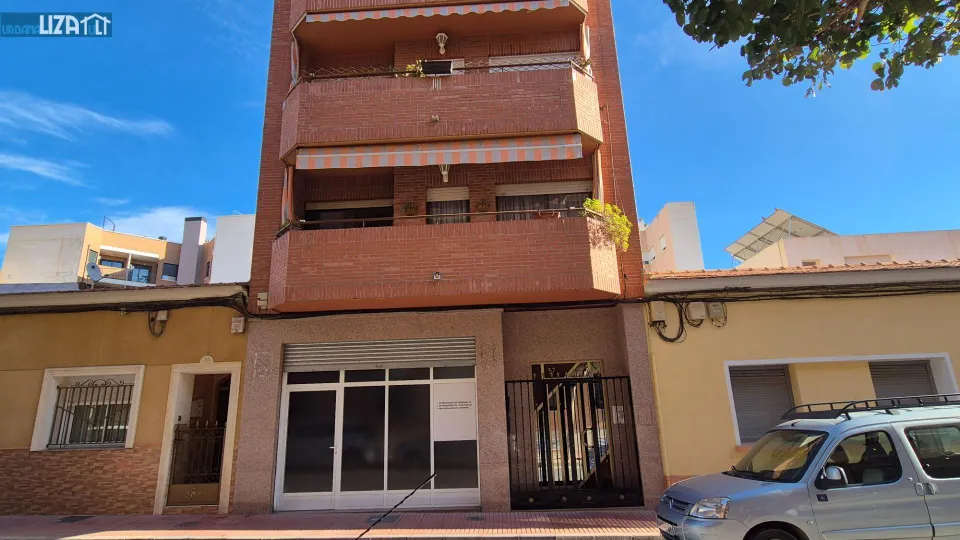 LOCAL COMERCIAL EN SAN VICENTE