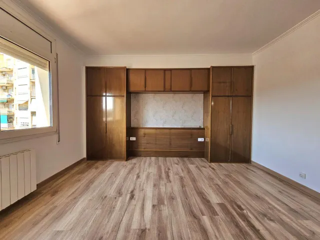 Amplio piso en venta en Manresa — 7