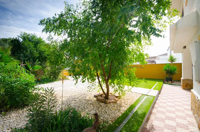 Ref. 04404.- Chalet independiente en urbanización Monte Horquera (Vilamarxant) — 42