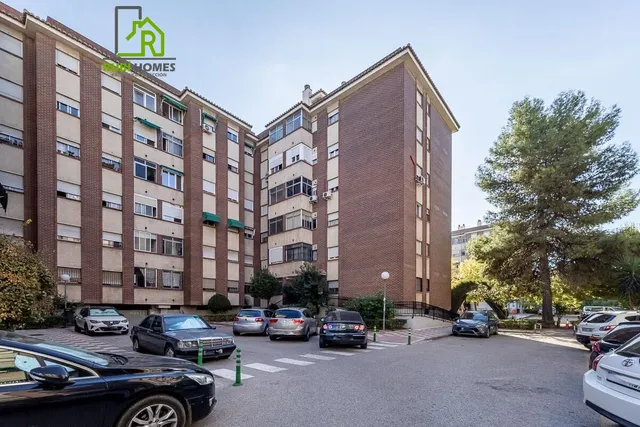Espacio, luz y comodidad en una vivienda con grandes posibilidades en zona Alcampo — 29
