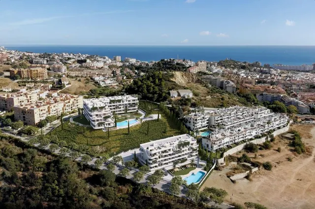 VENTA DE PISO EN PLANTA BAJA EN LOS PACOS, FUENGIROLA. 3 DORMITORIOS, TERRAZA, GARAJE. OBRA NUEVA — 11