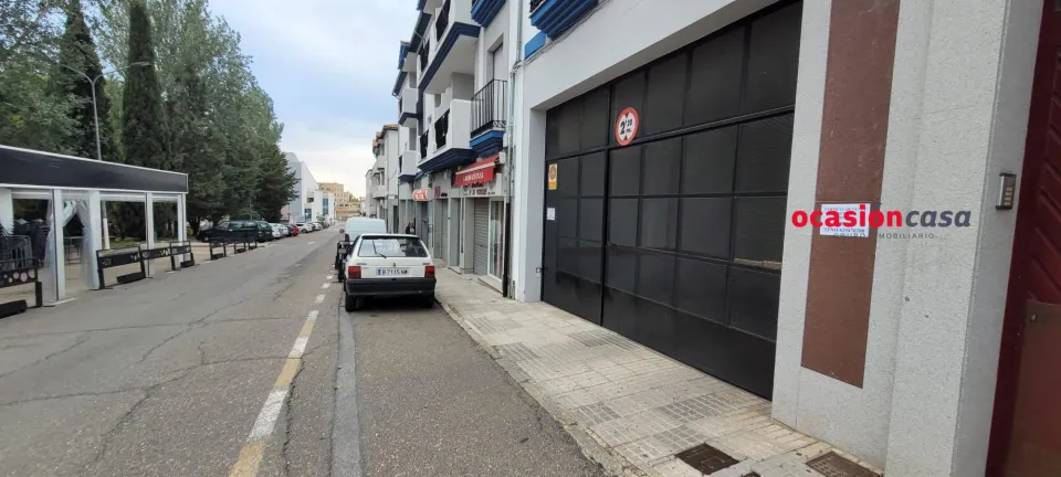 SE VENDE PLAZA DE APARCAMIENTO JUNTO AL HOSPITAL