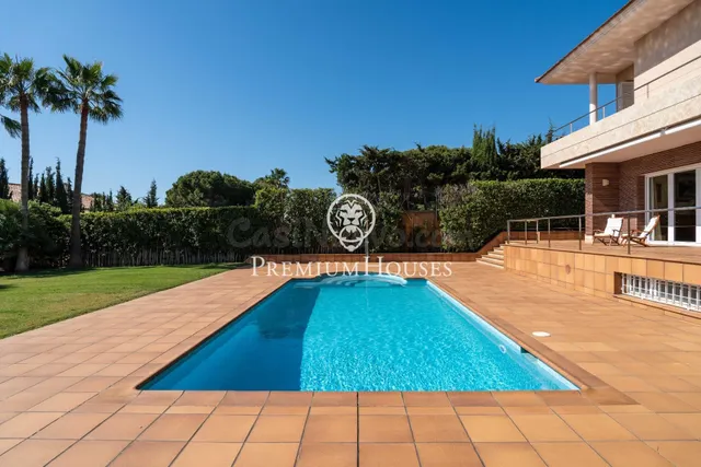Villa exclusiva con doble parcela y vistas al mar - foto 5
