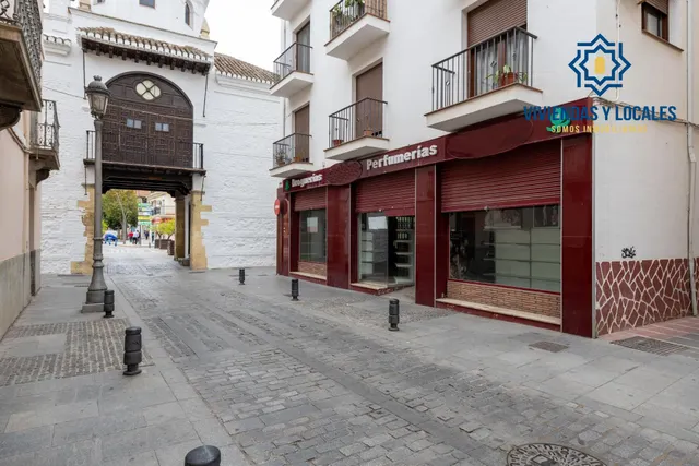 estupendo local en el centro de Santa Fe — 2