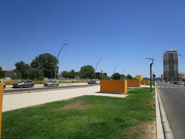 Plazas de parking en venta, zona Tulell. Buenísimo acceso y fácil aparcamiento. — 18
