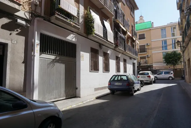 PLAZA DE GARAJE CERRADA IDEAL PARA TRASTERO Y PARKING