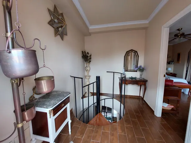 VENTA DE VIVIENDA + LOCAL - RESTAURANTE EN CENTRO HISTÓRICO — 10