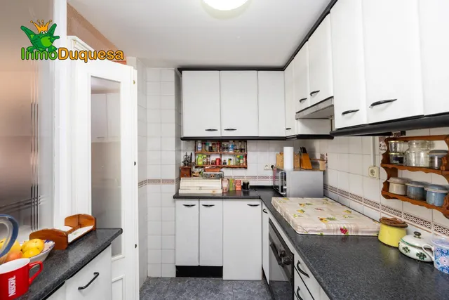 Piso de 3 dorm. en Camino Bajo de Huétor. — 5