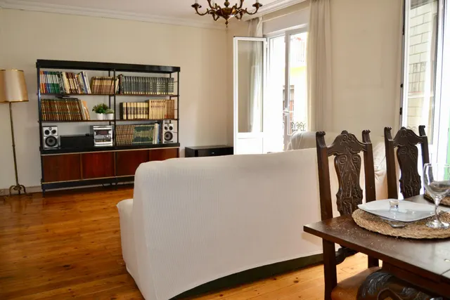 AMPLIA VIVIENDA EN EL CORAZON DE PAMPLONA — 8