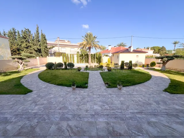 Villa 11 habitaciones 572m² en venta - Cabo Roig - foto 3