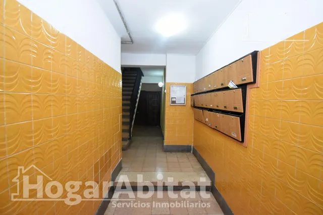 ¡oportunidad! bajo bonito, luminoso y reformado con patio, todo amueblado — 41