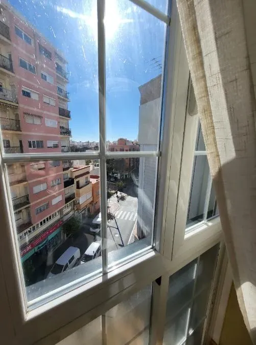 SE VENDE PISO REFORMADO EN LA AVENIDA PABLO IGLESIAS — 15