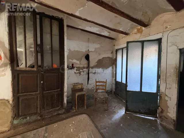 CASA PARA REFORMAR EN EL CENTRO DE ENGUERA – 148 m2 CONSTRUI - foto 3