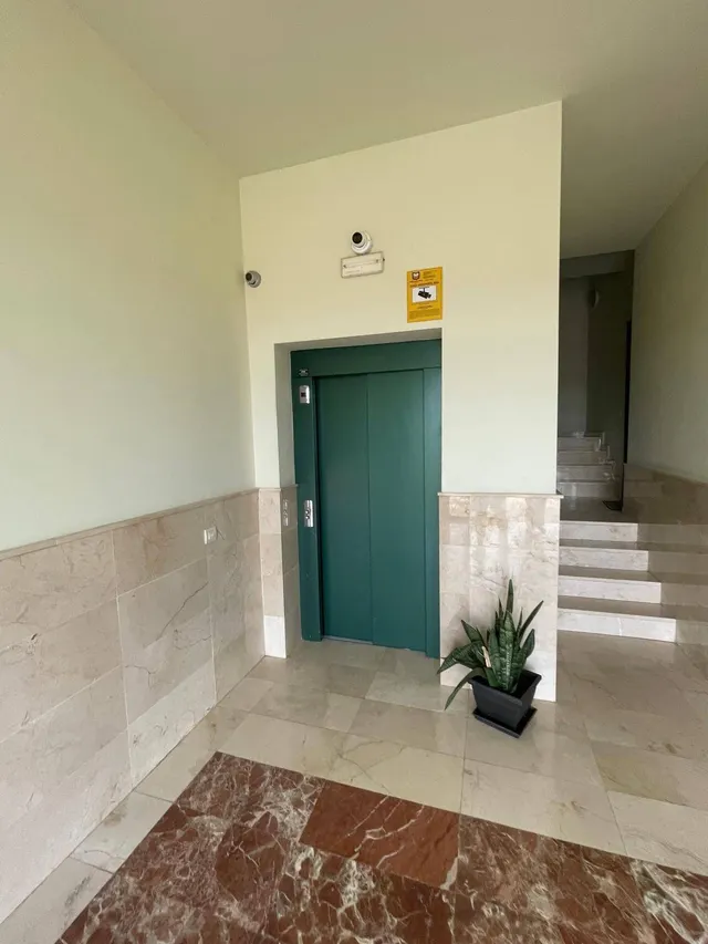 PISO EN VECINDARIO — 6